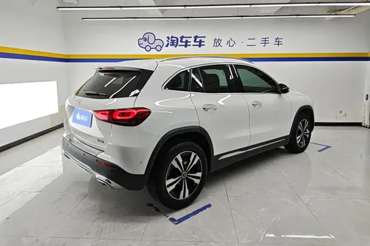 Mercedes-Benz Mercedes-Benz GLA