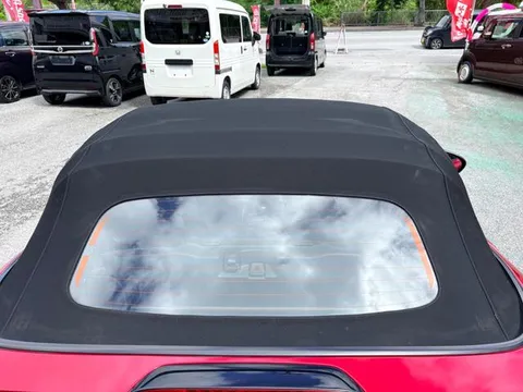 Mazda MX-5 (Roadster)