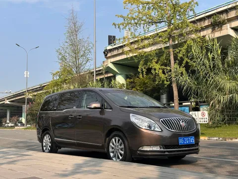 Buick GL8