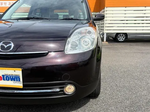 Mazda Verisa