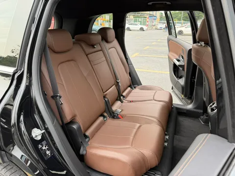 Mercedes-Benz Mercedes-Benz GLB