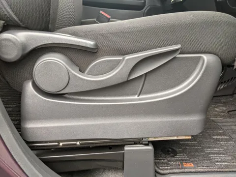 Toyota Pixis Mega
