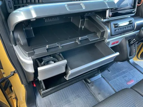 Suzuki Spacia Gear