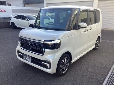 Honda N-BOX Custom