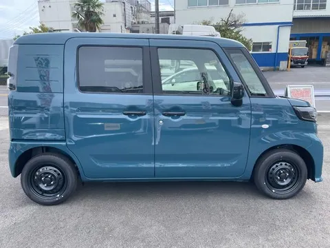 Suzuki Spacia Base