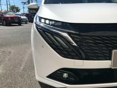 Nissan Note Aura