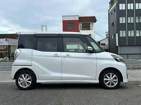 Nissan Dayz Roox