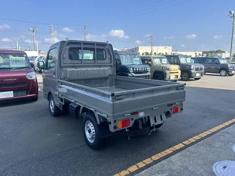 Nissan Clipper Truck