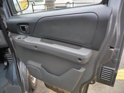 Mitsubishi Minicab Van
