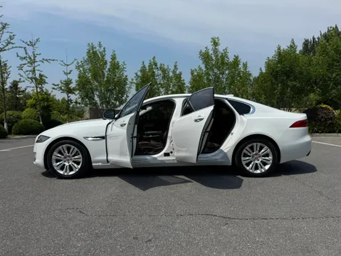 Jaguar XFL