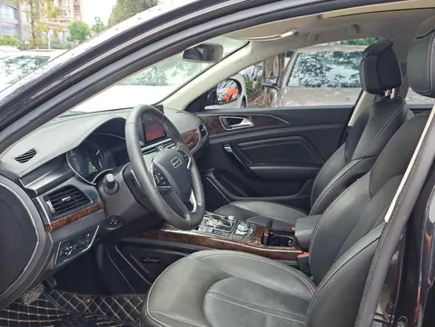 Zotye Z700