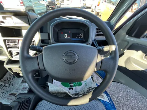 Nissan Clipper Truck