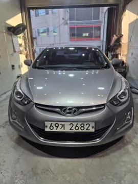 Hyundai Elantra (Avante)