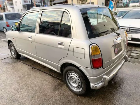 Daihatsu Mira Gino