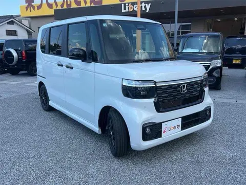 Honda N-BOX Custom