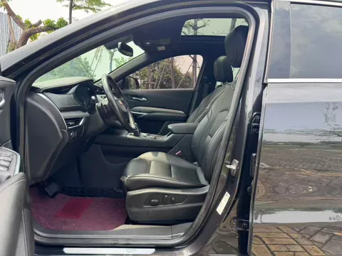 Cadillac XT4