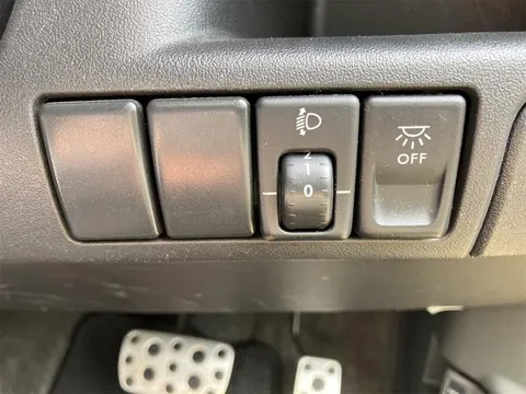 Subaru R1