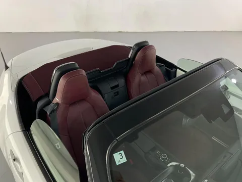 Mazda MX-5 (Roadster)