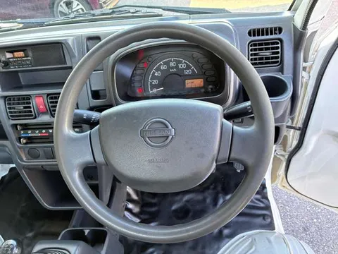 Nissan Clipper Truck