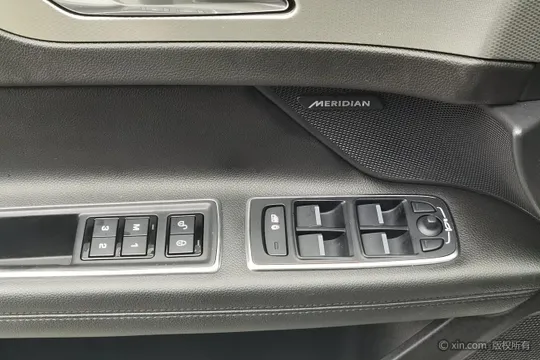 Jaguar XFL