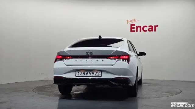 Hyundai Elantra (Avante)