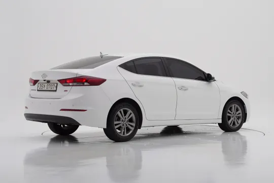 Hyundai Elantra (Avante)