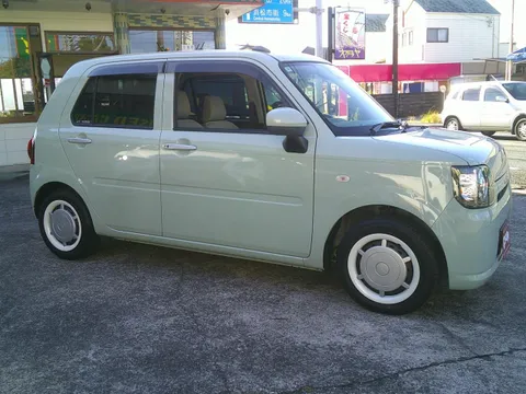 Daihatsu Mira Tocot