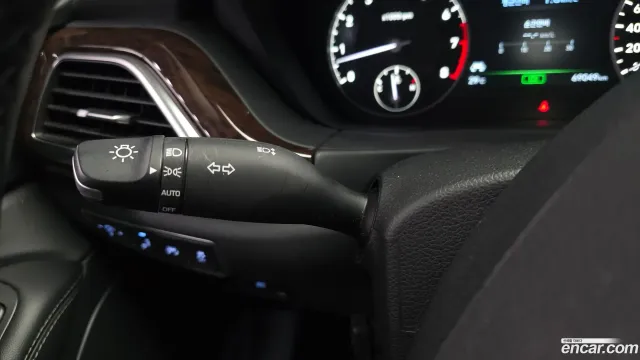 Genesis G90 (EQ900)
