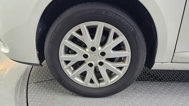 Renault SM3