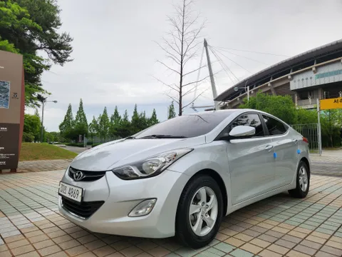 Hyundai Elantra (Avante)