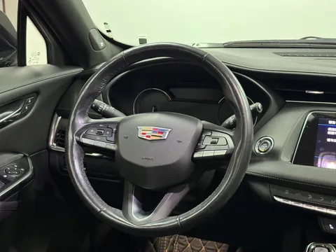 Cadillac XT4