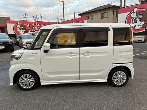 Suzuki Spacia