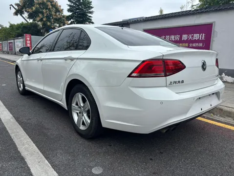 Volkswagen Lamando