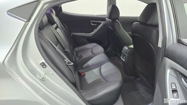 Hyundai Elantra (Avante)