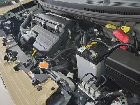Daihatsu Mira Tocot