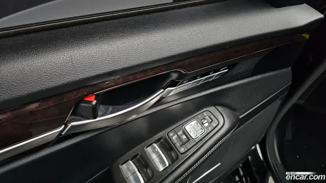 Genesis G90 (EQ900)
