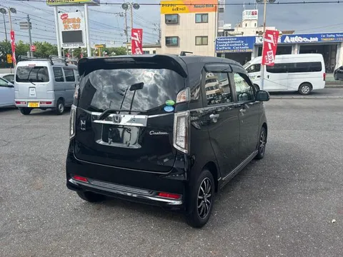 Honda N-WGN Custom