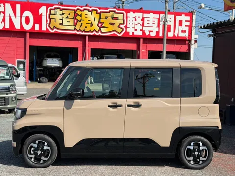 Mitsubishi Delica Mini