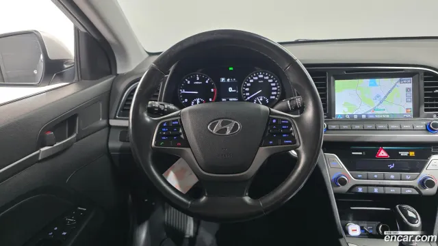 Hyundai Elantra (Avante)