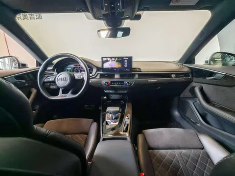Audi RS