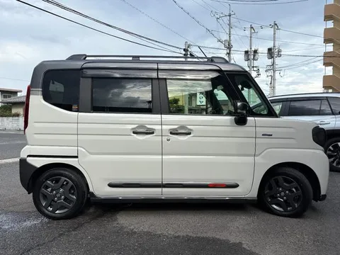 Suzuki Spacia Gear