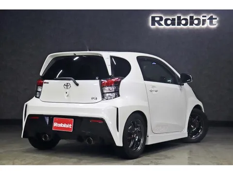 Toyota iQ