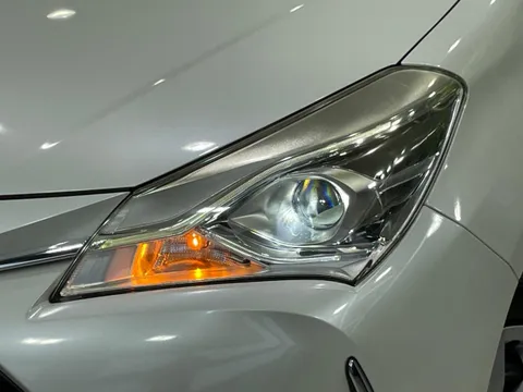 Toyota Yaris (Vitz)