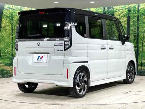 Suzuki Spacia Custom