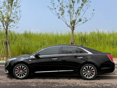 Cadillac XTS