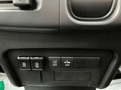 Nissan Clipper Van