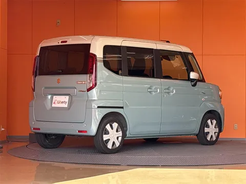 Suzuki Spacia