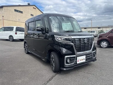 Suzuki Spacia Custom