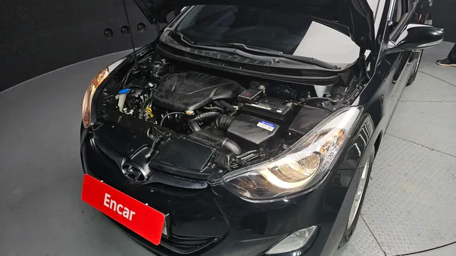 Hyundai Elantra (Avante)
