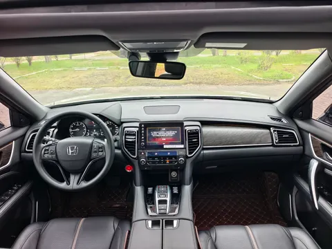 Honda UR-V